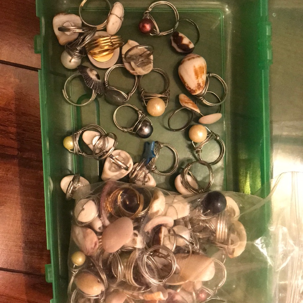 Assorted lot of rings